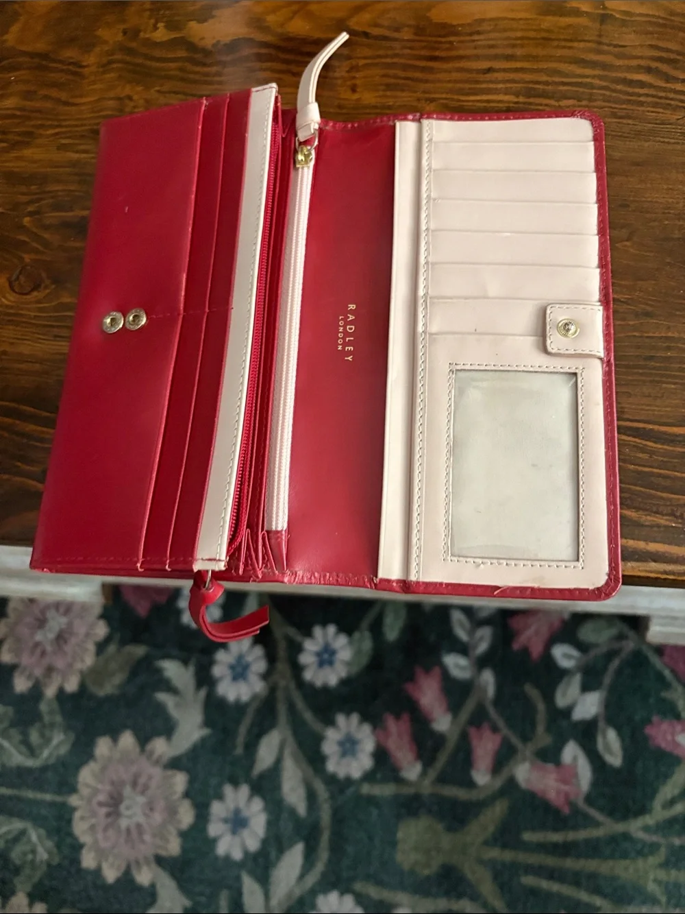 RADLEY LONDON compact women